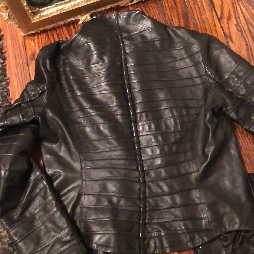 YIGEL. WoW Stunning/Chic Lambskin - Picture 3 of 5